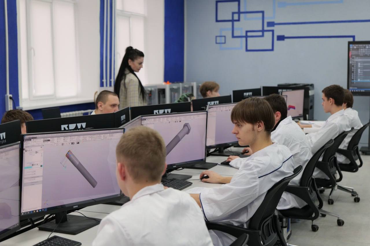 В 2026 году бюджетных мест в саратовских колледжах станет больше